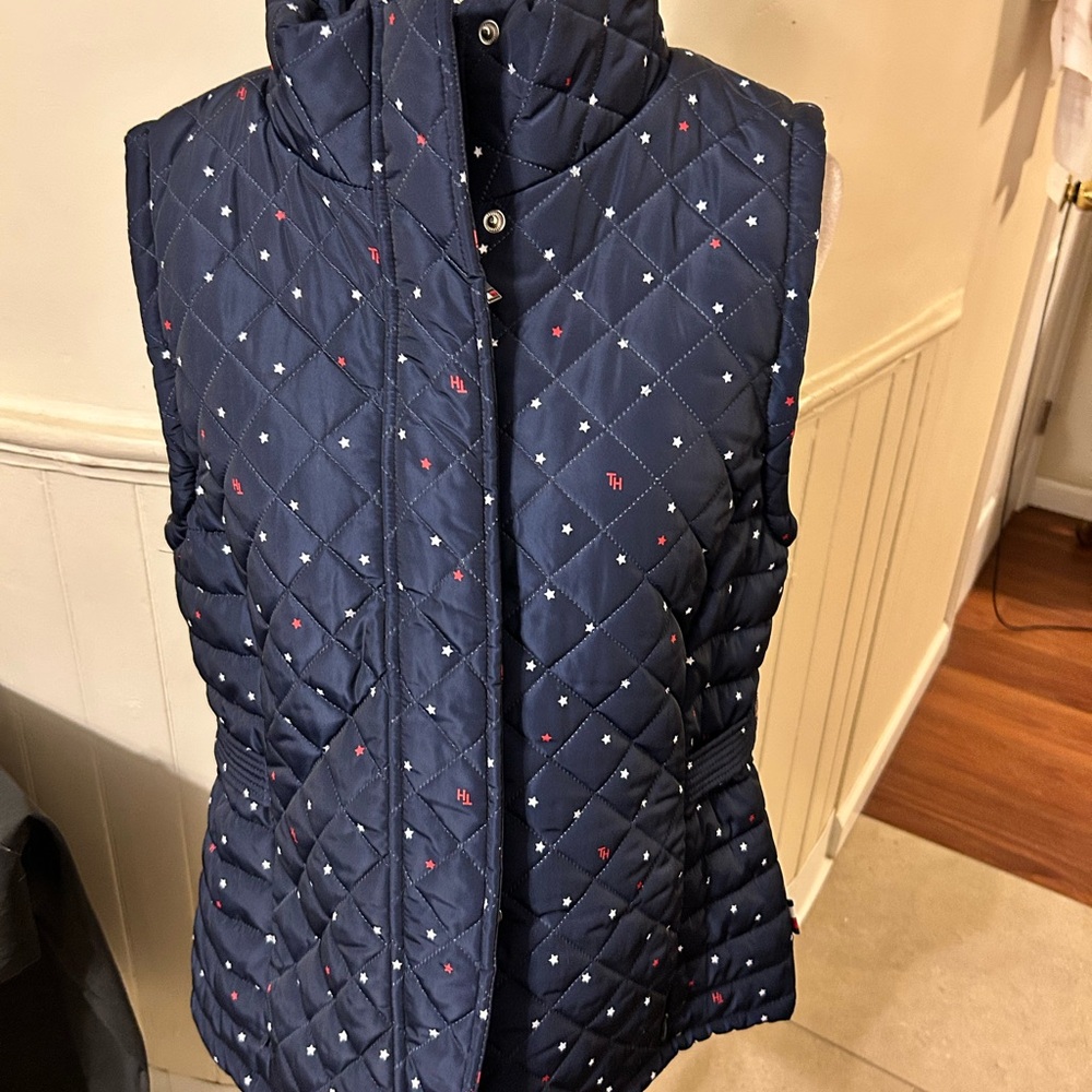 Tommy Hilfiger Women's Heavyweight Quilted Vest/Size Large
